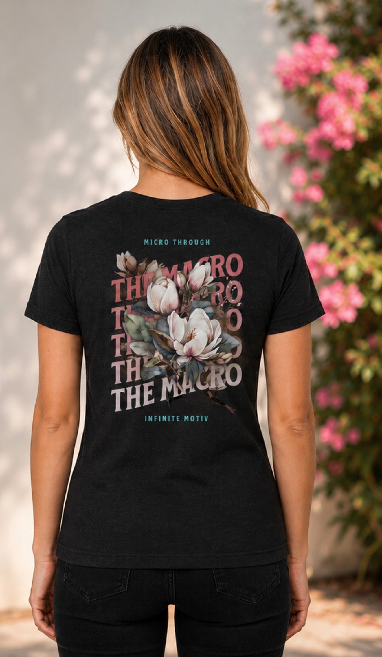 Micro Tulip Graphic T-Shirt